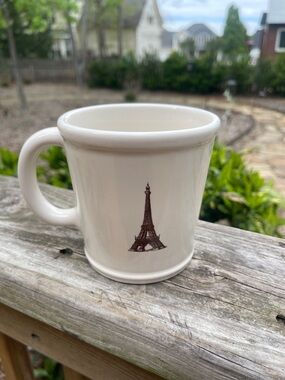 Magenta France Paris Eiffel Tower Mug